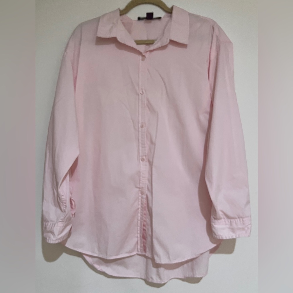 Women’s Gloria Vanderbilt Light Pink Button Down Shirt